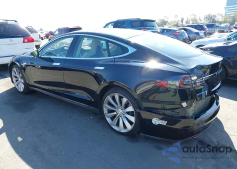 2015 Tesla Model S 70D/85D/P85D из США, поврежденный, VIN 5YJSA1E26FF109238